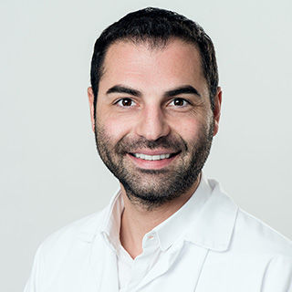 Dr Vincent Villa